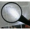 Magnifier with LED light 90mm 2x/4x. Includes 3x LR1130 batteries.