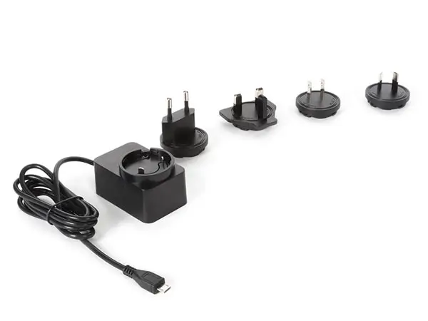 Universaal-laadija MICRO-USB konnektoriga- 5 VDC - 2.5 A + 4 reisiadapterit