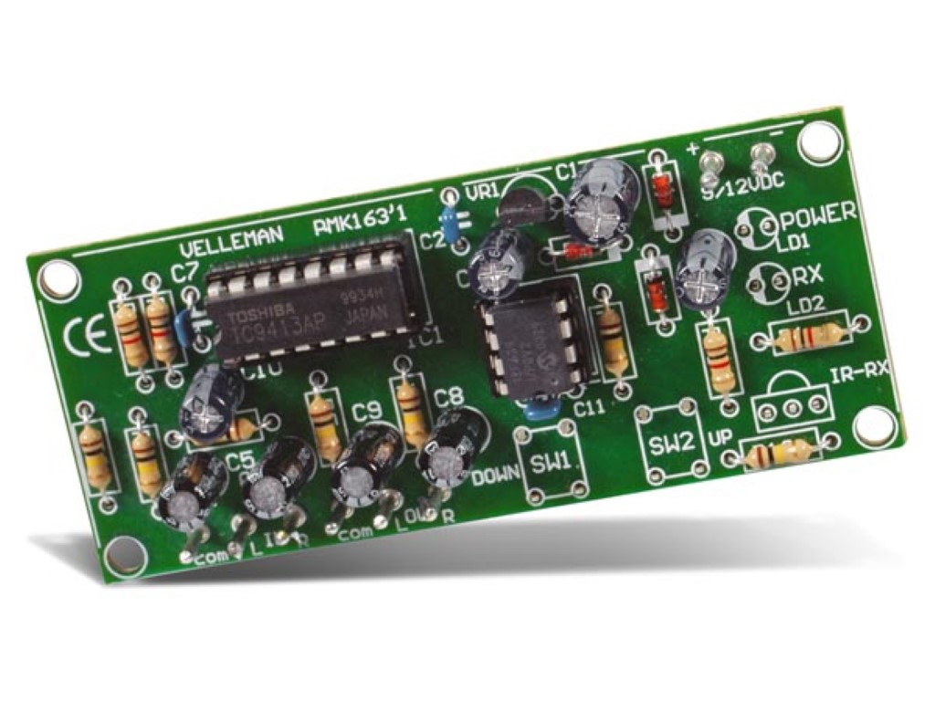 ELECTRONIC STEREO VOLUME CONTROL