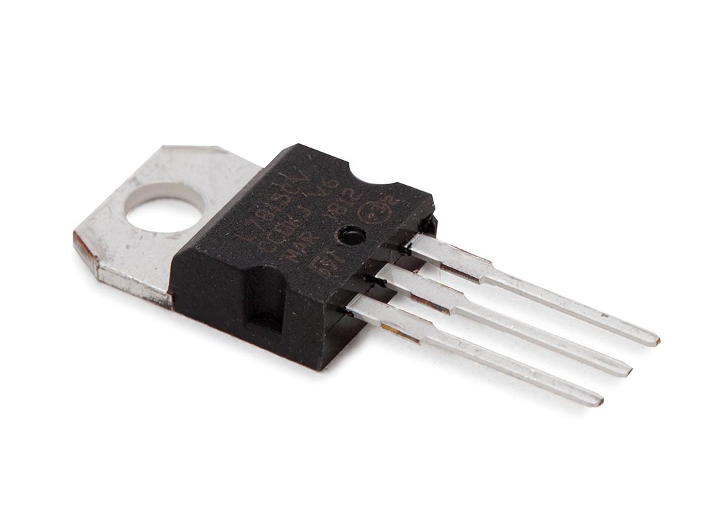 VOLTAGE REGULATOR 15V - 1A